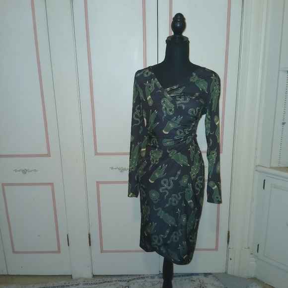 SOLD-NWT Pinup Couture dress Garden of Eden print - Picture 5 of 7